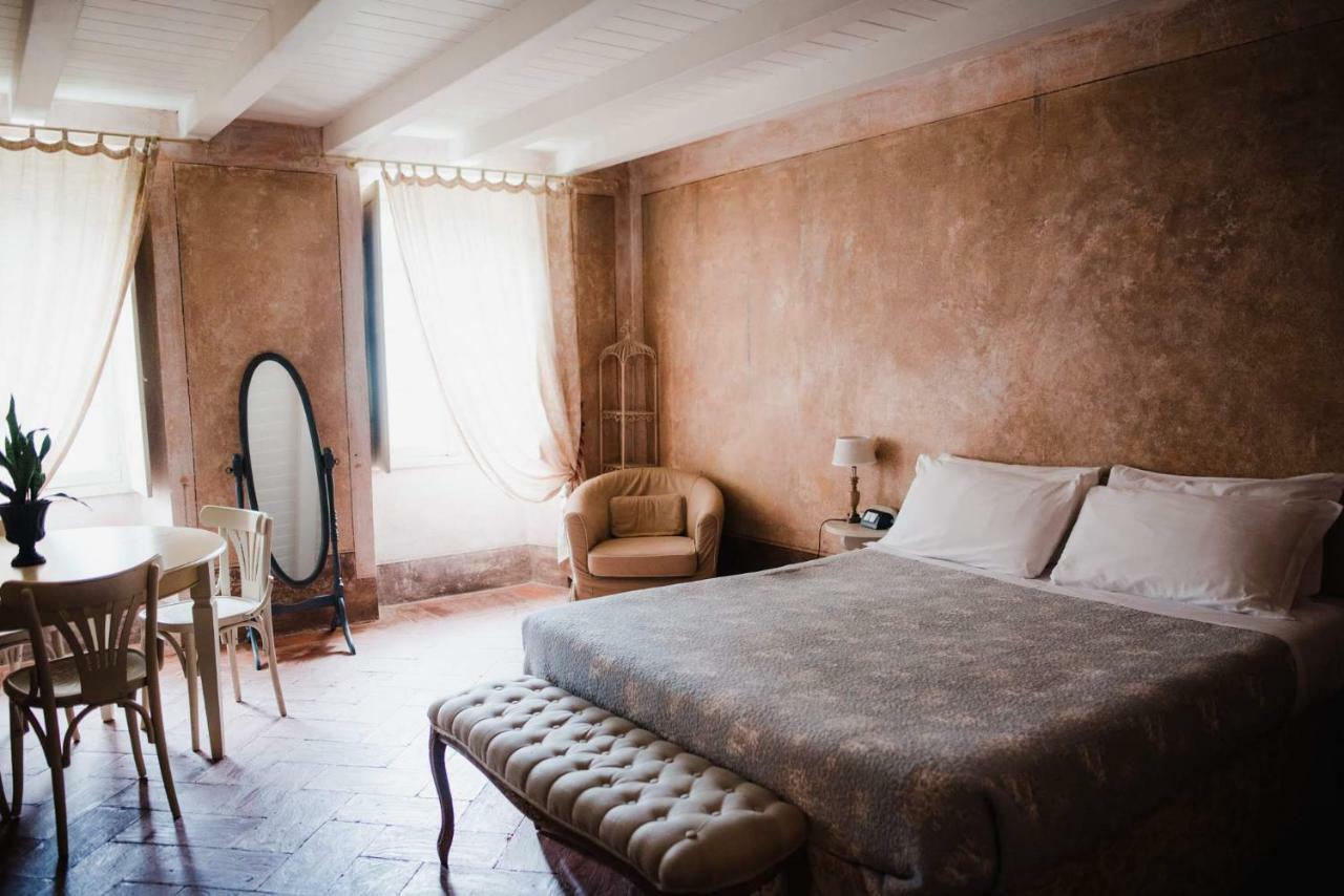 Regina Teodolinda Suites ラーリオ エクステリア 写真