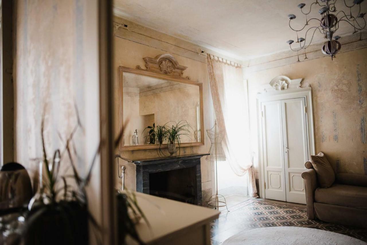 Regina Teodolinda Suites ラーリオ エクステリア 写真